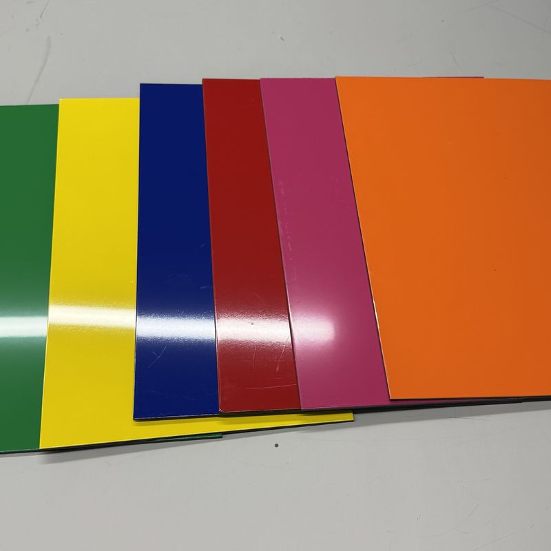 大生産能力 A2 B1 耐火性 ACP 4mm、PVDF コーティング、耐候性モールファサード用