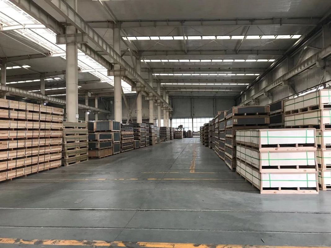 現代建築 PVDF アルミニウム複合板 耐久性のある保護のために高硬さと容易な保守