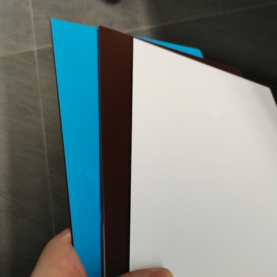 Buillddingの文書のための1500*3200 PEのアルミニウム合成のパネルは証拠を風化させる